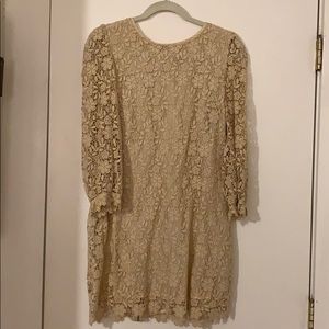 Juicy Off-White Lace Dreas